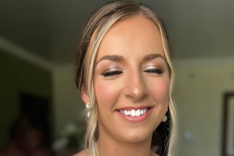 Bridal make-up