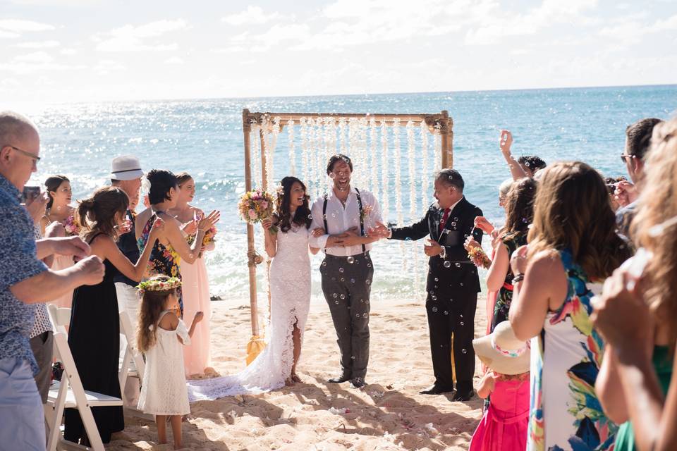 Hawaii Weddings by Tori Rogers