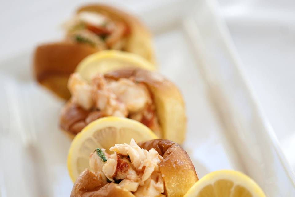 mini maine lobster rolls