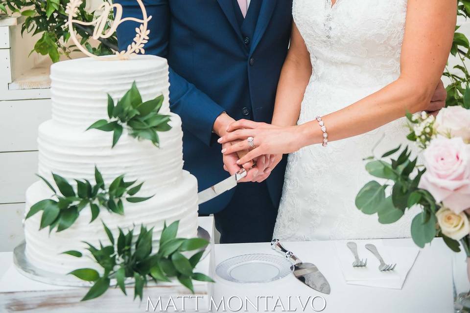 Cutting the cake