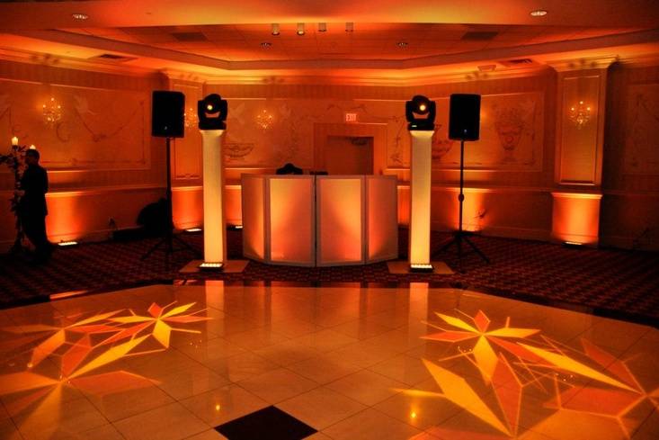 DJ Booth & Dance lighting