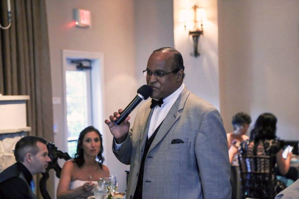 Keith singing @Angie wedding