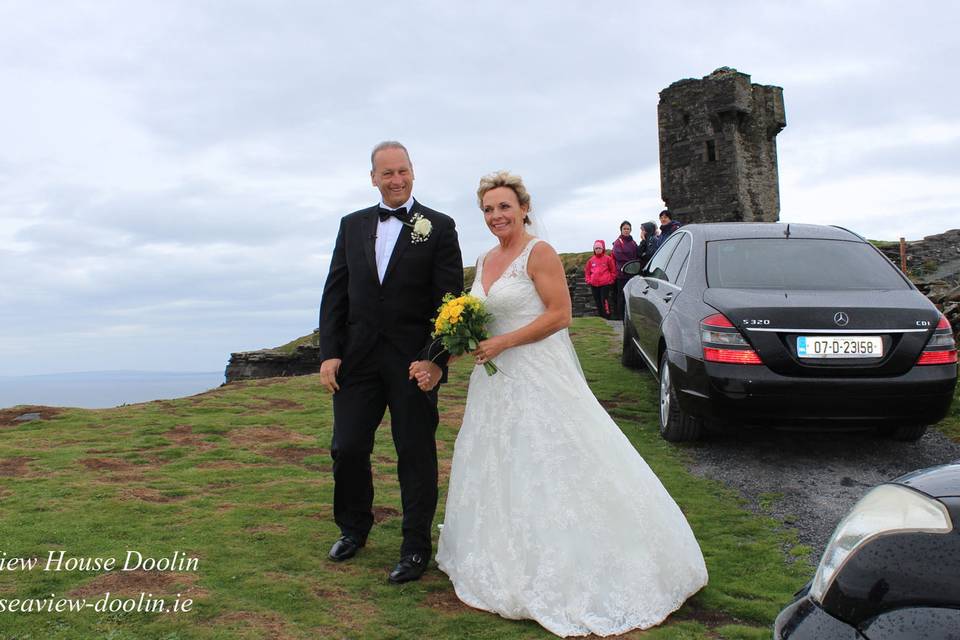 Hags head wedding on the Cliffs of Moher by Sea View House, Doolin, Ireland