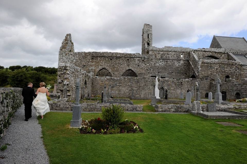 This beautiful ruined Abbey situated on the edge of the rocky hills of the Burren dates from 1195 makes a perfect setting for your Irish elopement.