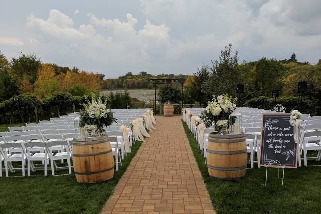 Deer Garden Hilltop Ceremony