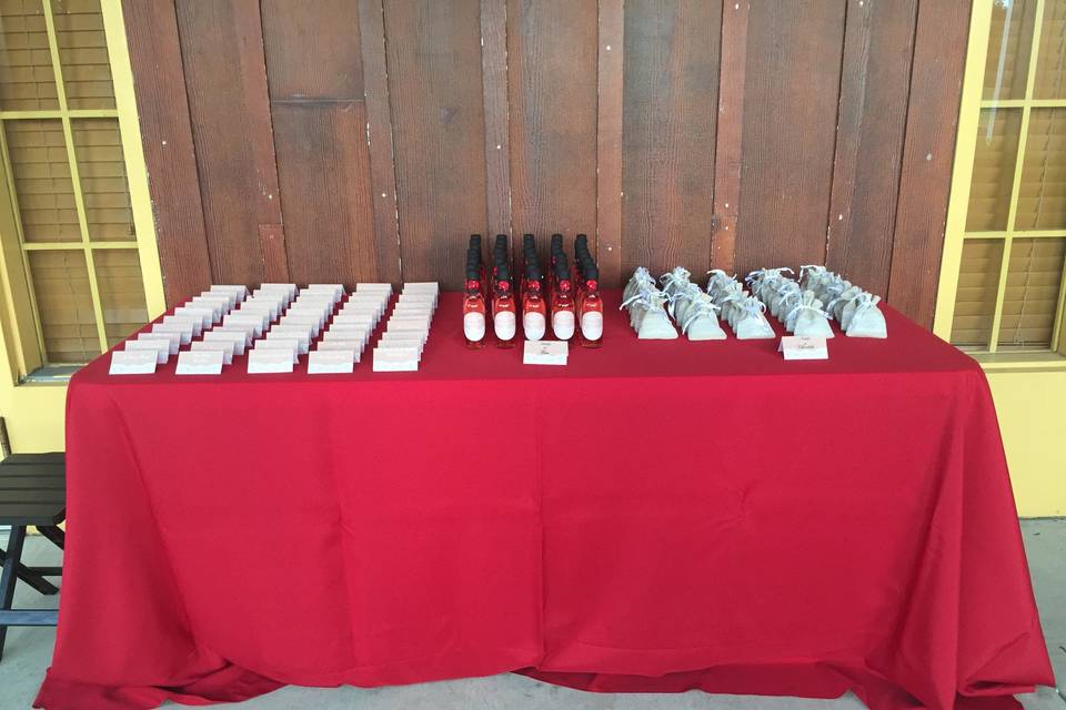 Table for wedding favors