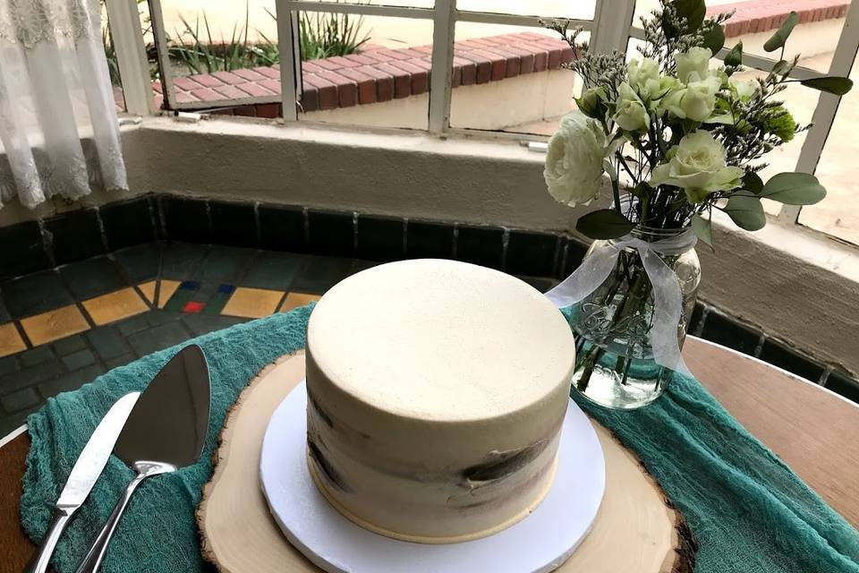 Cake in the bay window