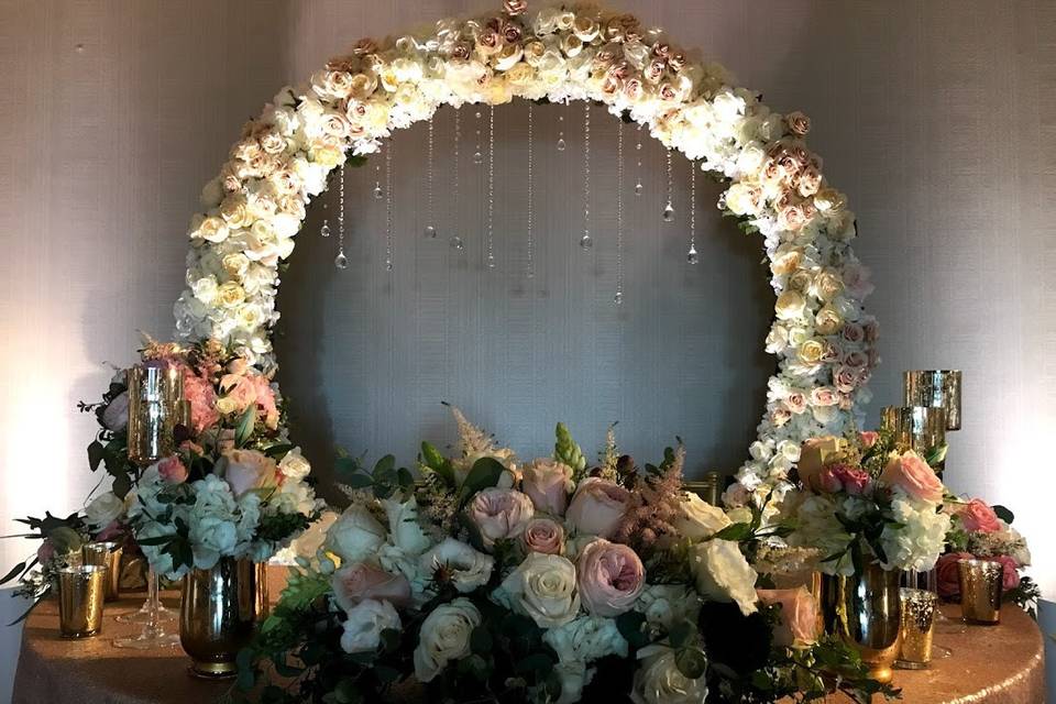 Bridal table and arch
