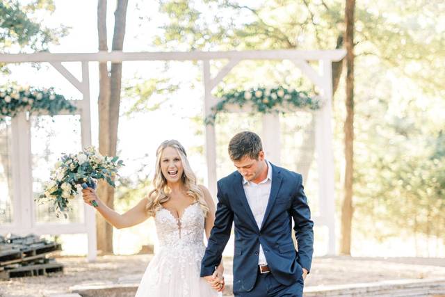 Establishment Barn Ceremony