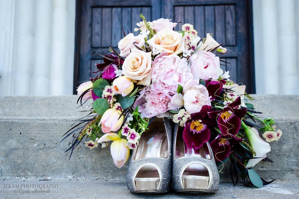 Bouquet and heels