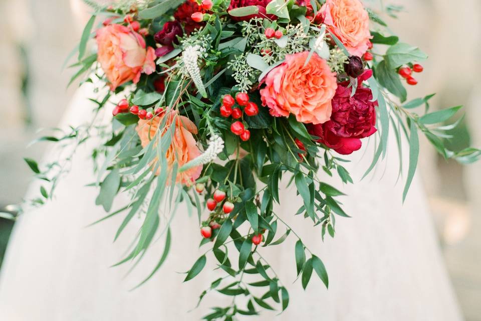 TEardrop bridal bouquet