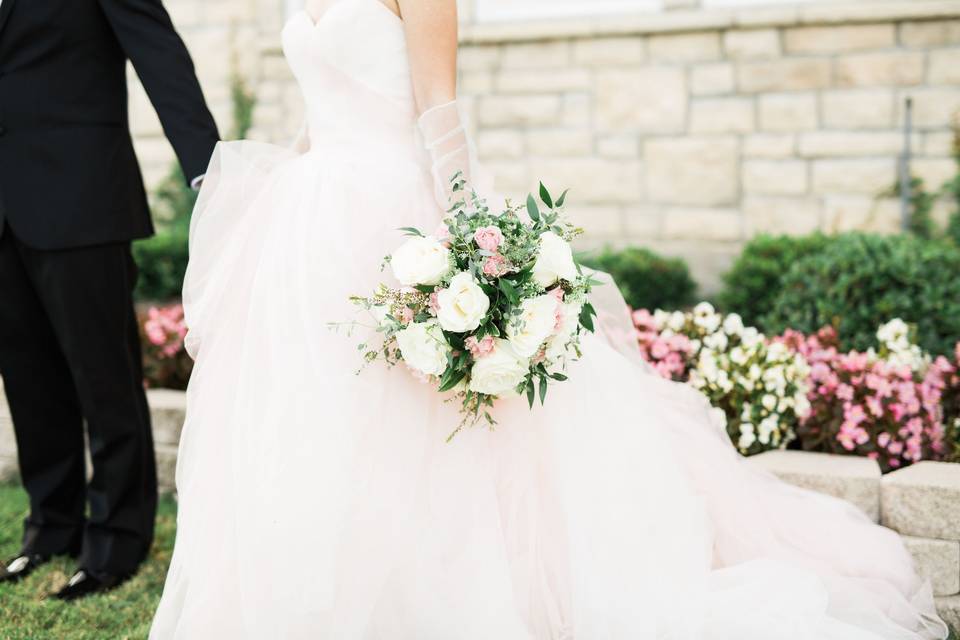 Simple Bridal Bouquet