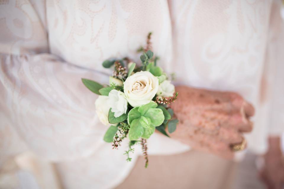 Garden wrist corsage