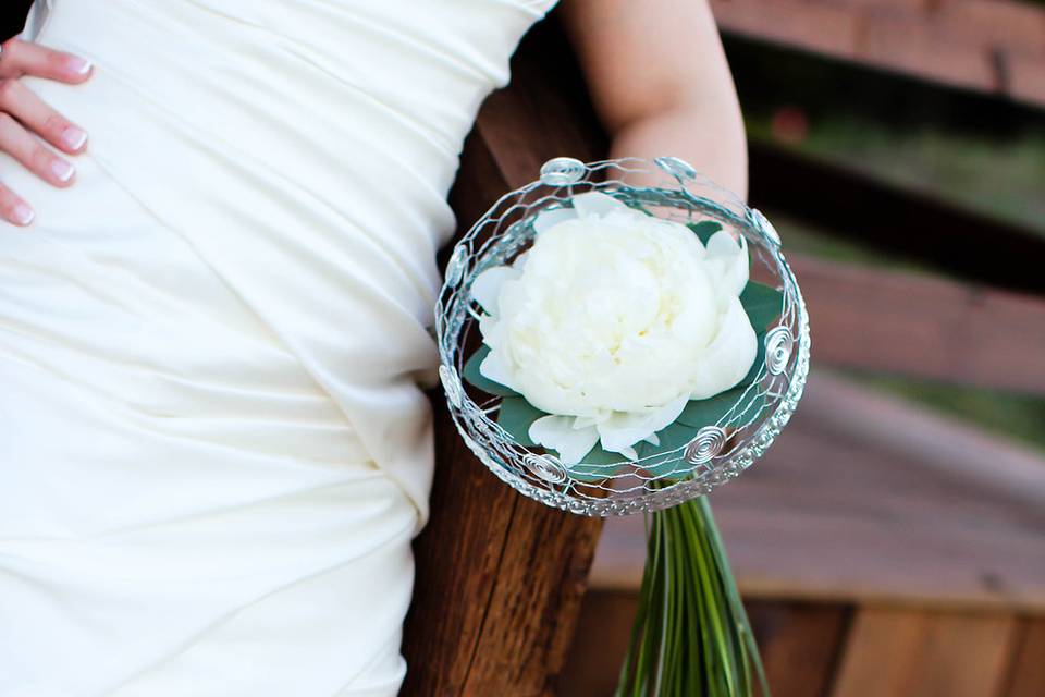 Modern bridal bouquet