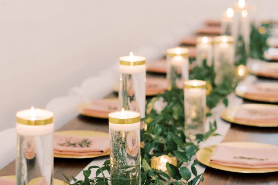 Farm table centerpiece