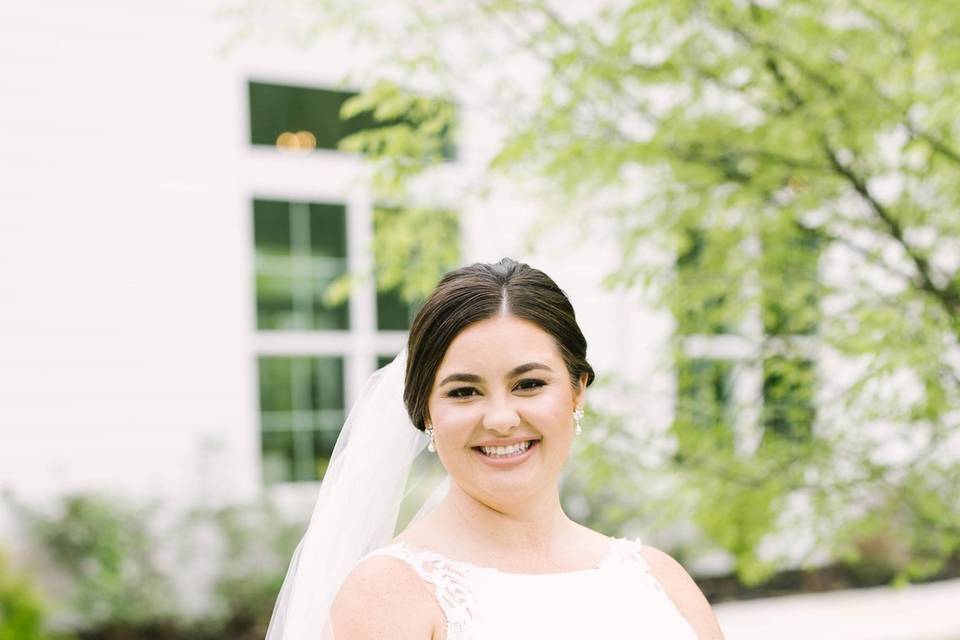 White and blue bridal bouquet