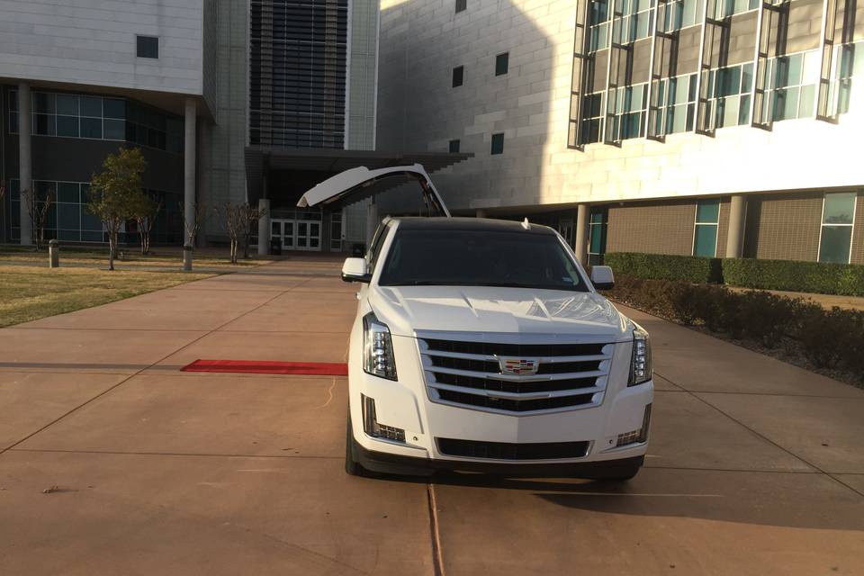 Cadillac escalade esv limo