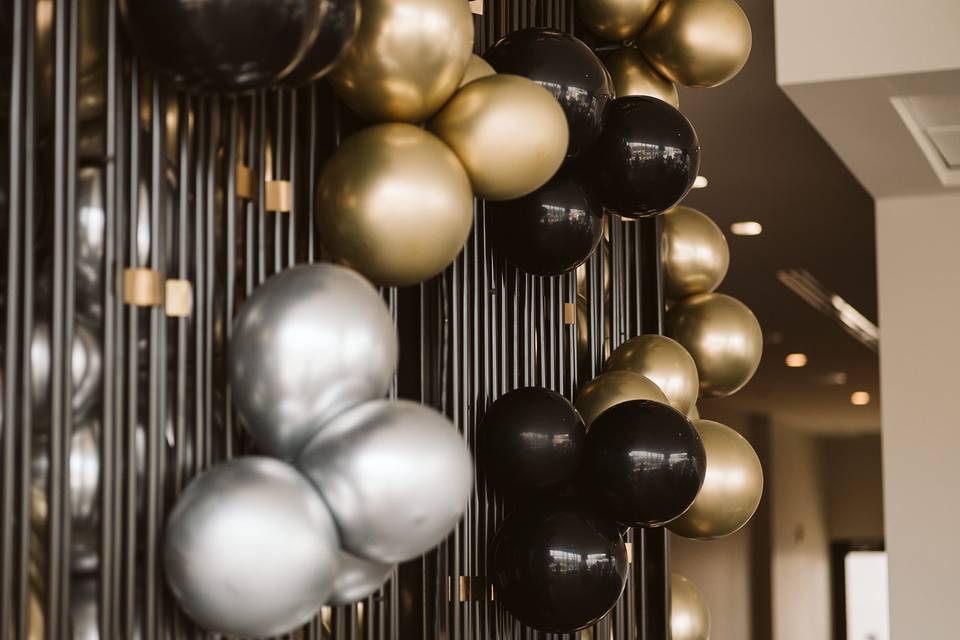 Balloon wall details