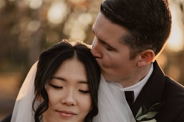 Intimate Bride & Groom