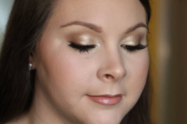 Golden glam