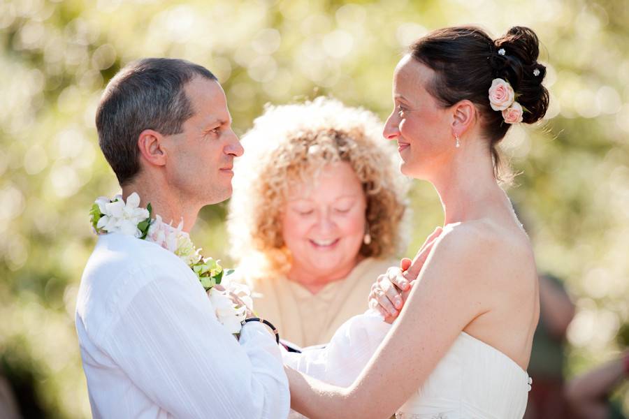 A laid-back country wedding in the foothills of the Sierra Nevada mountains, outside Placerville, California.