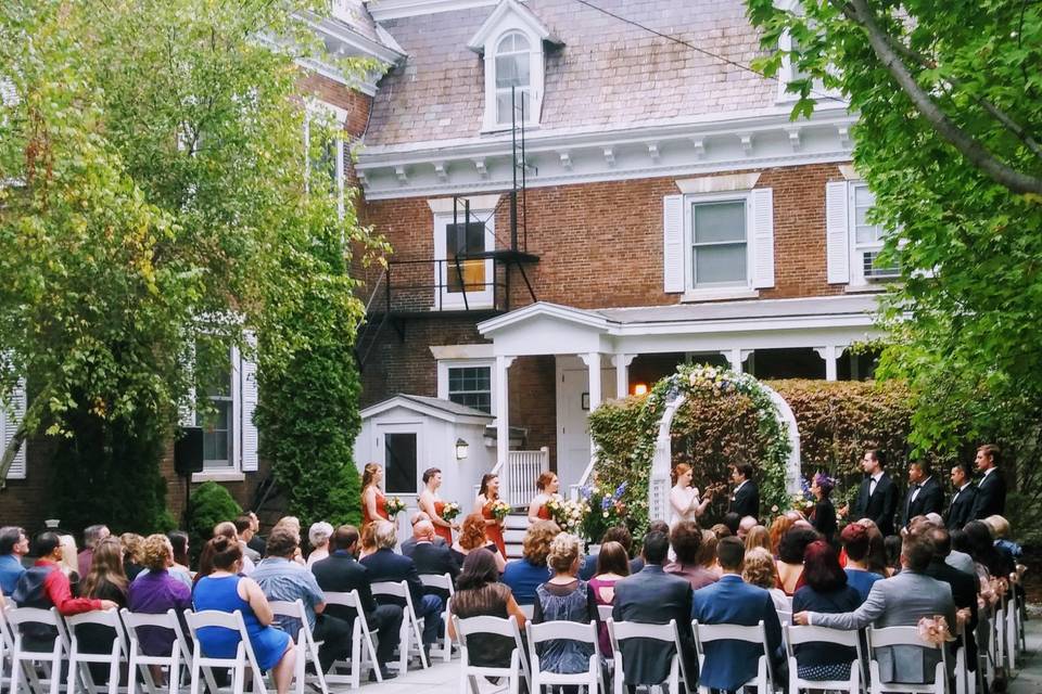 Outdoor Courtyard Ceremony