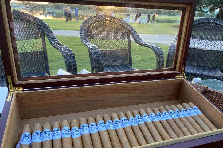 Custom Cigar Bands