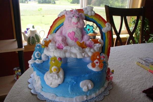 Bottom cake Marble with Buttercream, Care Bear is babies 1st Birthday cake, white with buttercream