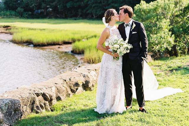 Private estate wedding couple