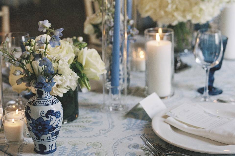 Nantucket wedding table