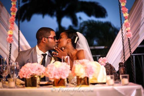 Kiss at the reception