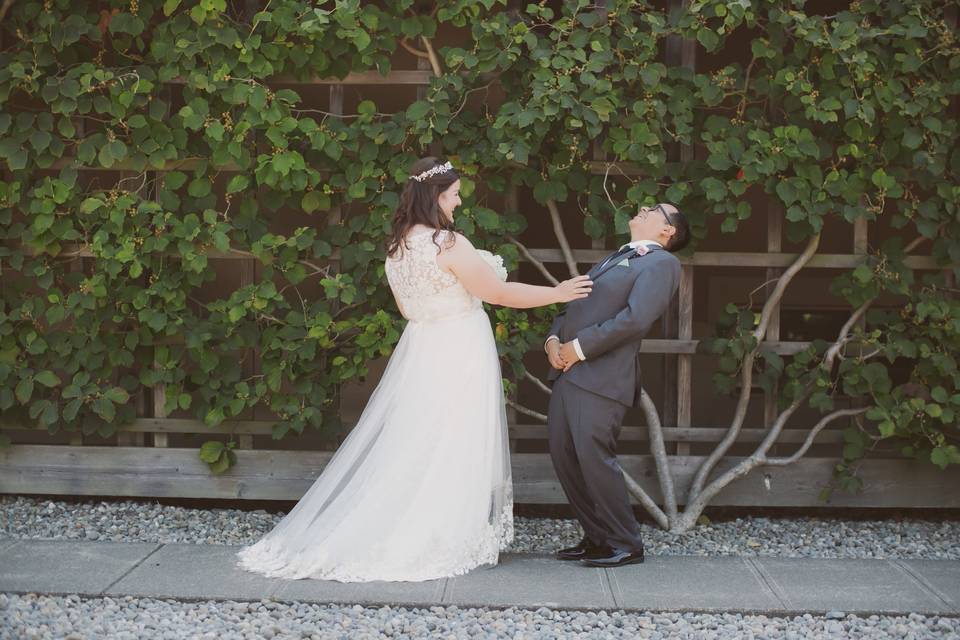 First look groom expressions