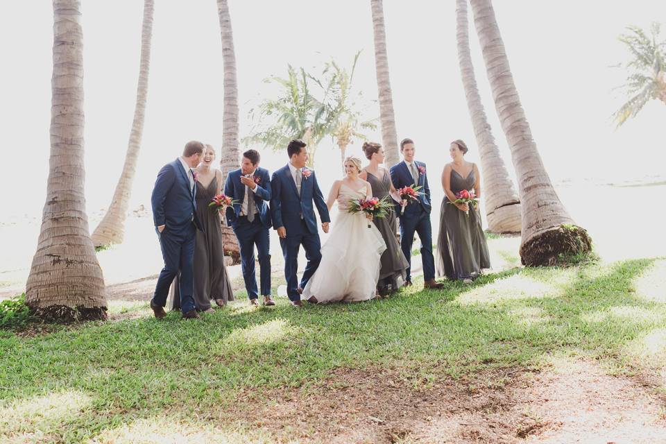 Hawaii wedding party