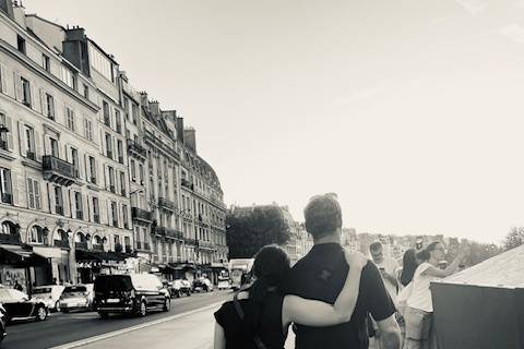 Romantic walk along the Seine