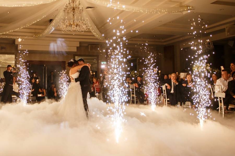 A show-stopping first dance