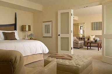 Four Seasons Executive Suite