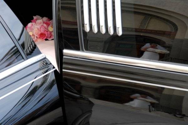 Black limo bridal elegance