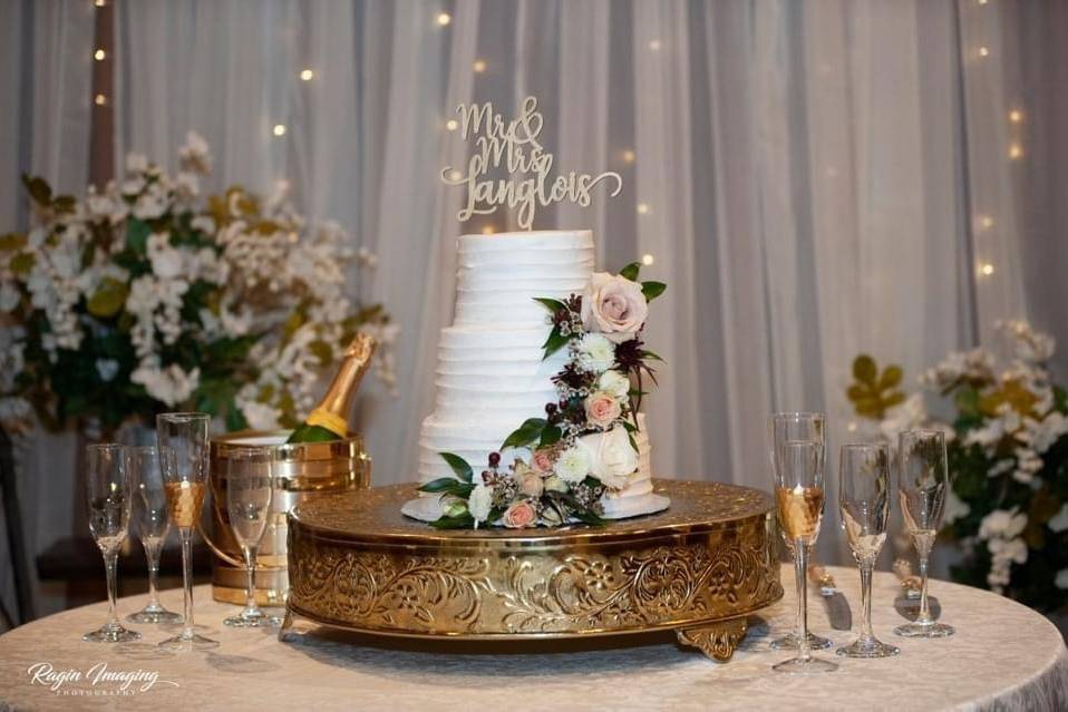 Wedding Cake - Cajun Mansion