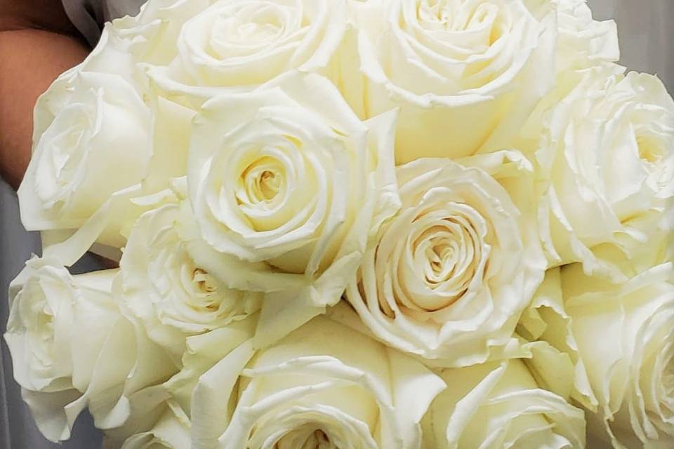Ivory rose bridal bouquet