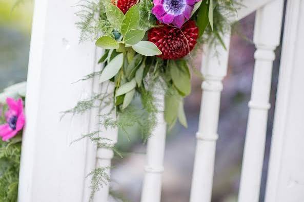 Red and purple flower deco