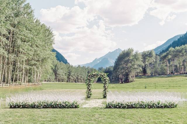 Ceremony setting