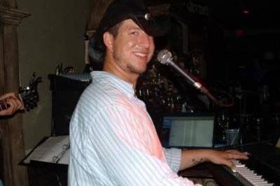 Johnny Breeze Guitar Piano DJ