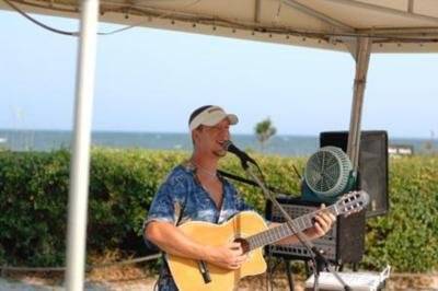 Johnny Breeze Professional DJ, Acoustic Guitar & Piano