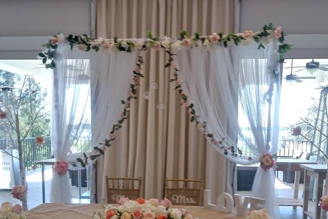 Decache Flowers & Events
