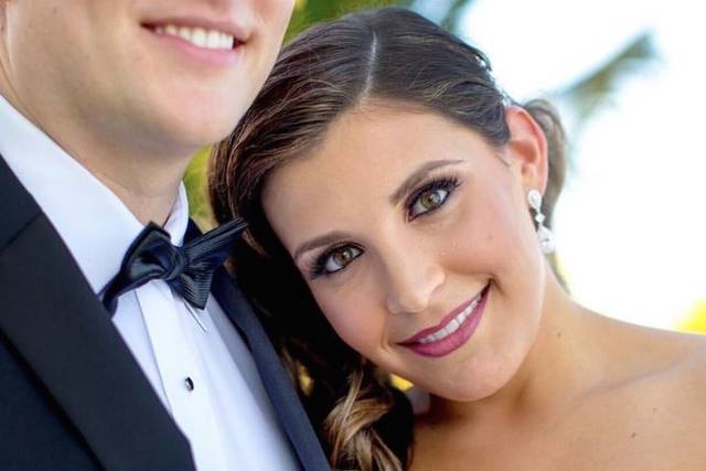 Gorgeous bride at Pelican Grand Hotel