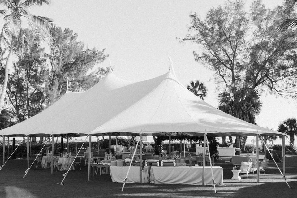 Outdoor wedding in S Florida