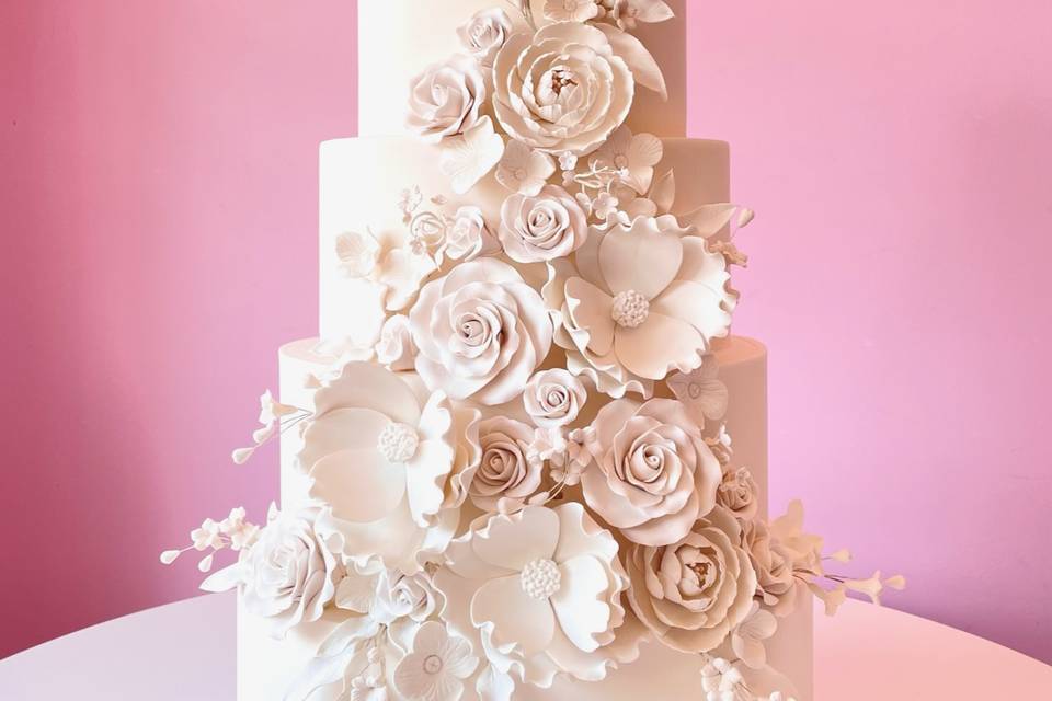 White Flower Wedding Cake