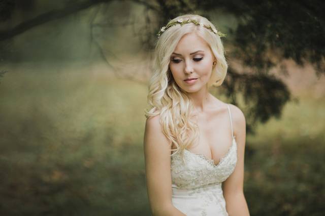 Bridal hair and makeup
