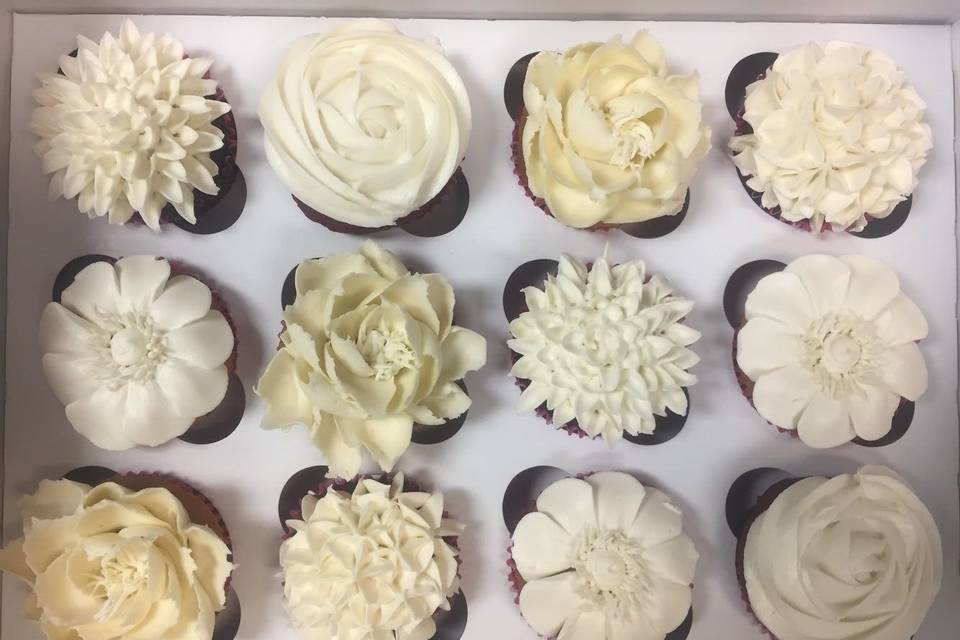 Assorted Flower Cupcakes, White