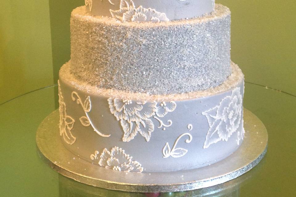 Edie Wedding Cake with Brush Embroidered Flowers